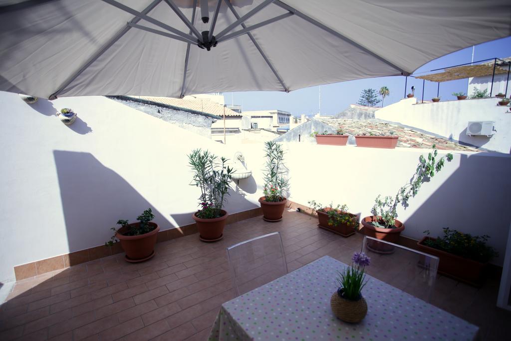 Dentrortigia Apartamento Syracuse Exterior foto